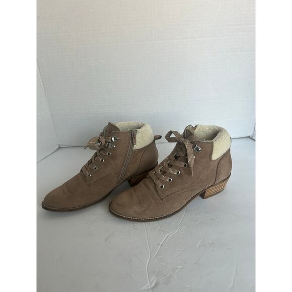 DV by Dolce Vita Beige Suede Fleece Lined Laced Low Heel Side Zipper Booties 7.5 - Picture 1 of 10